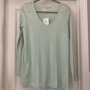 Anthropologie long sleeved tee shirt